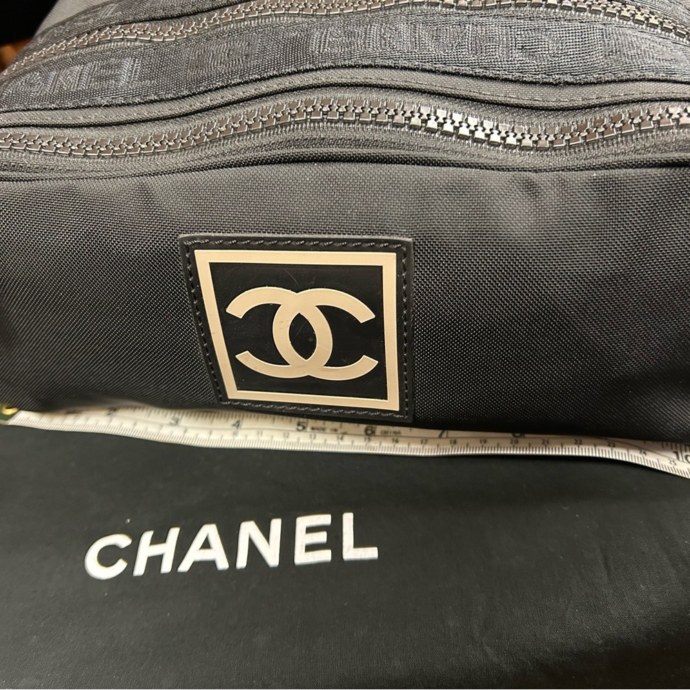 NWOT CHANEL Authentic RARE Sport Line Dopp Toiletry Travel Dust Bag Black Nylon - Picture 2 of 12